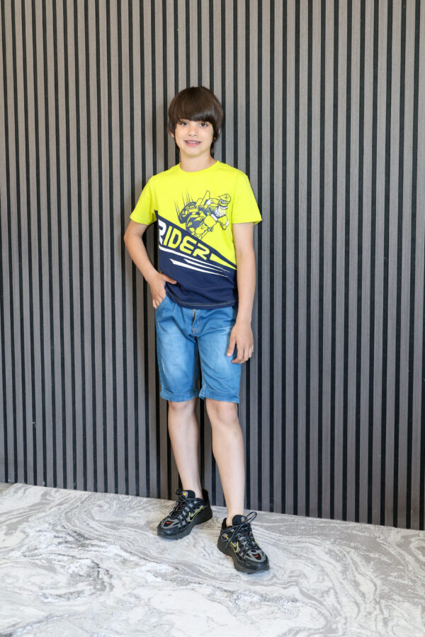 conjunto menino