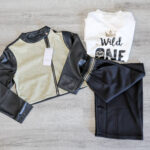 conjunto de menina em tons de dourado