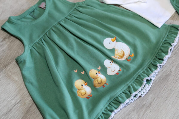 Conjunto de vestido e camisola