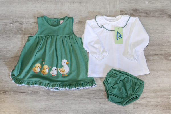 Conjunto de vestido e camisola